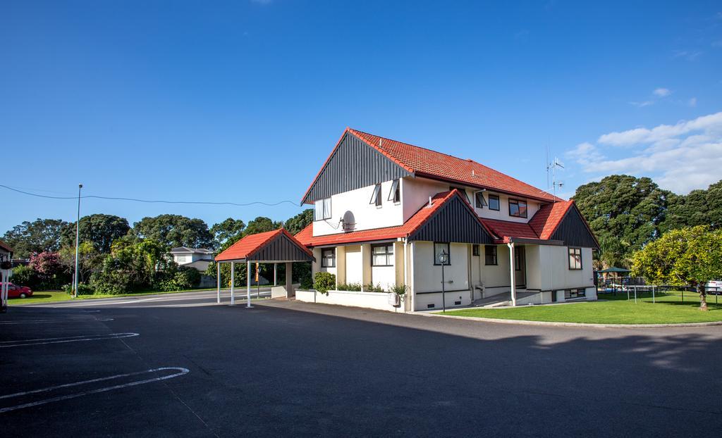 Bennetts Thermal Motor Inn Tauranga Eksteriør billede